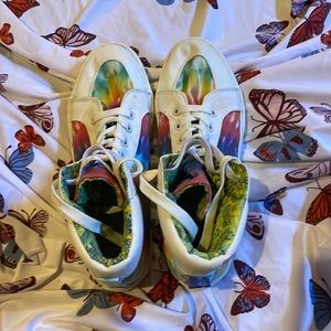 SpongeBob SquarePants sneakers from hot topic/women’s size 8